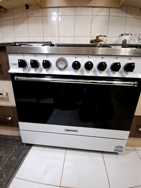 اجاق گاز اسنوا تعمیر شده در خیابان جی اصفهان